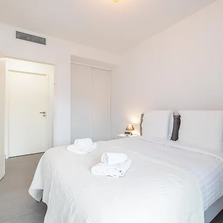 Bienvenue-parking-clim-centre Appartement Menton