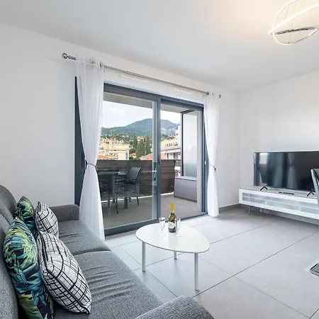 Bienvenue-parking-clim-centre Appartement *