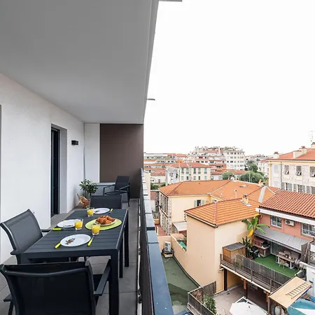 Bienvenue 2 Piece Clim Parking *