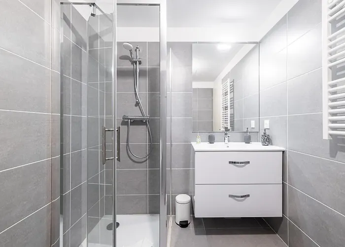 Bienvenue-parking-clim-centre * Menton