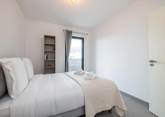 Apartment Bienvenue-parking-clim-centre